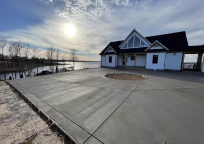 Custom Home Construction and Hardscaping